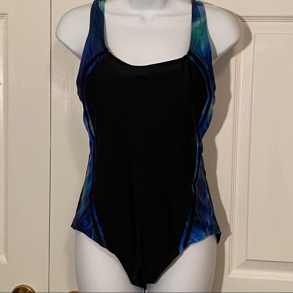 GrandEverest One Piece Bathing Suit Size L